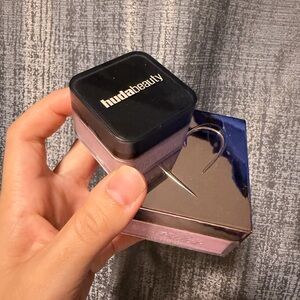 HUDA BEAUTY Loose Powder Bundle